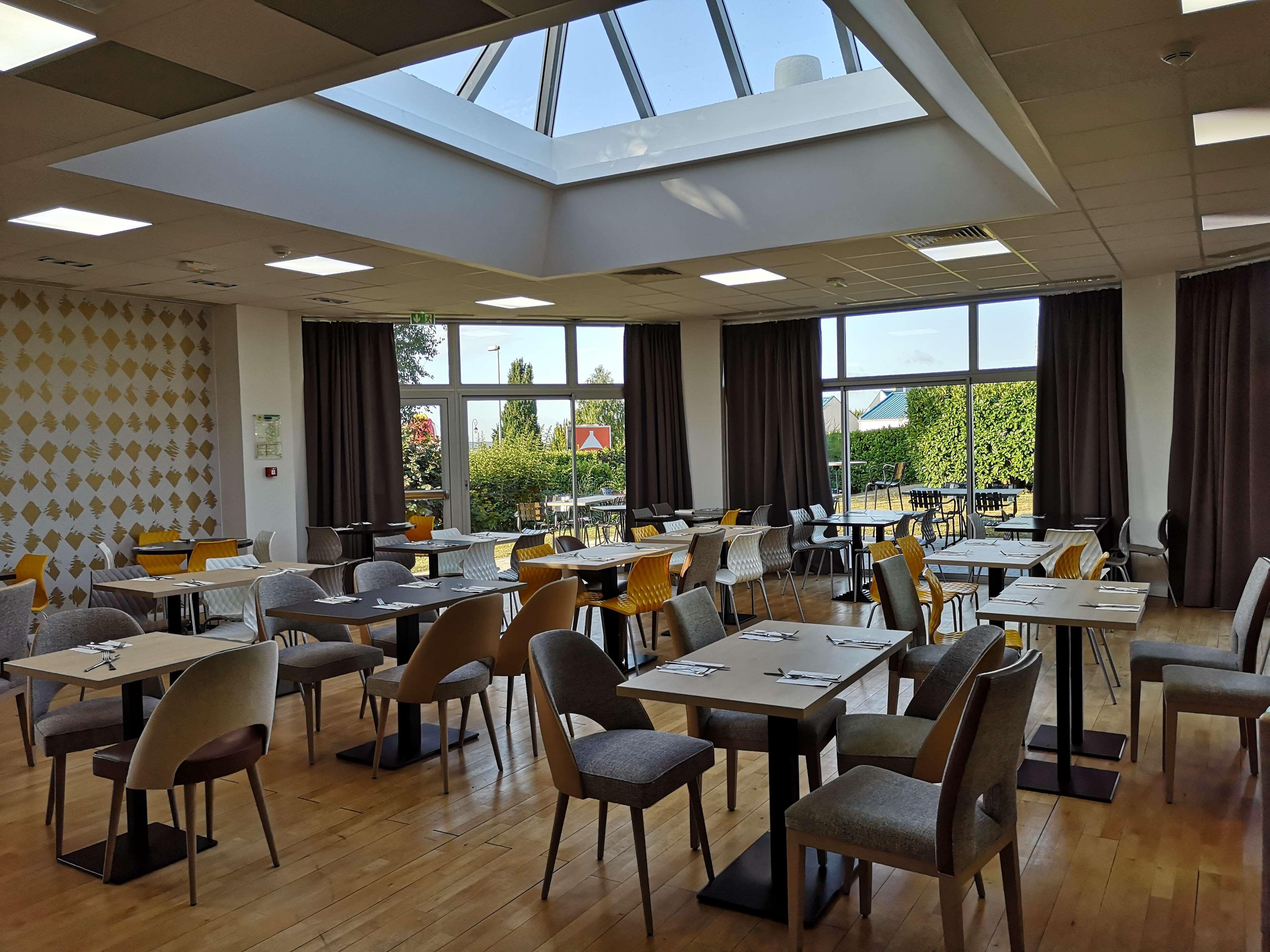 Golden Tulip Roissy Saint Witz Hotel Екстериор снимка