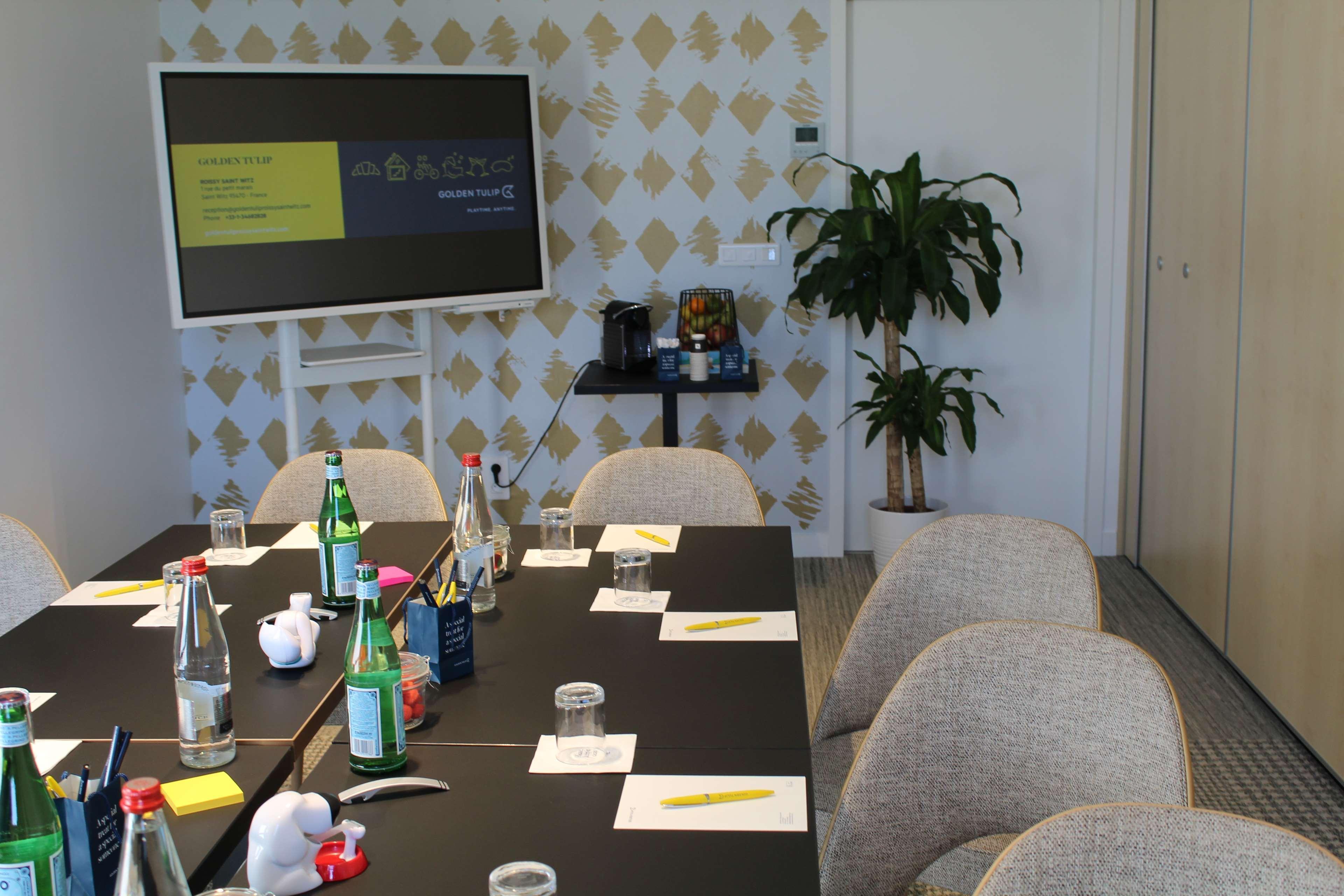 Golden Tulip Roissy Saint Witz Hotel Екстериор снимка