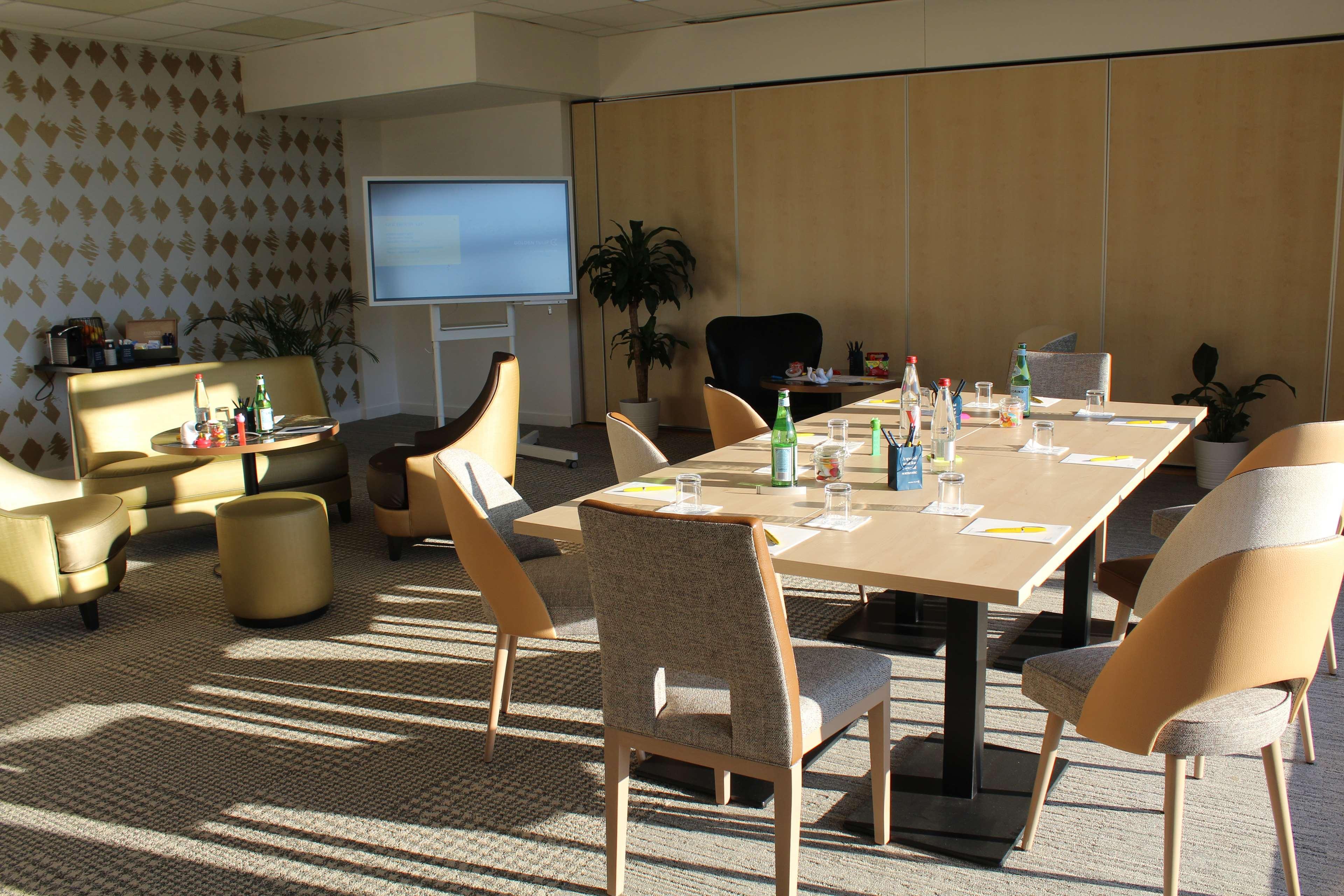 Golden Tulip Roissy Saint Witz Hotel Екстериор снимка