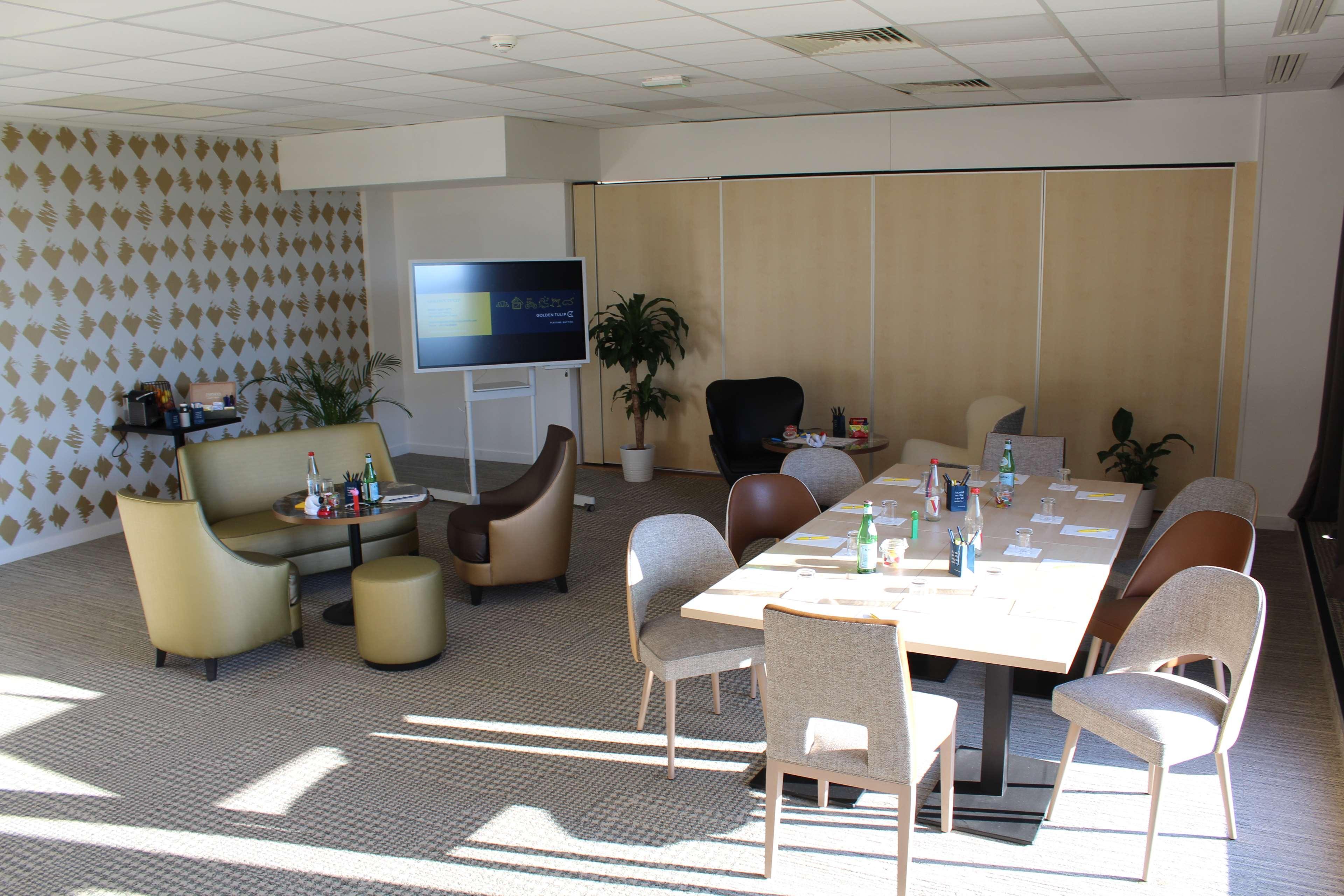 Golden Tulip Roissy Saint Witz Hotel Екстериор снимка