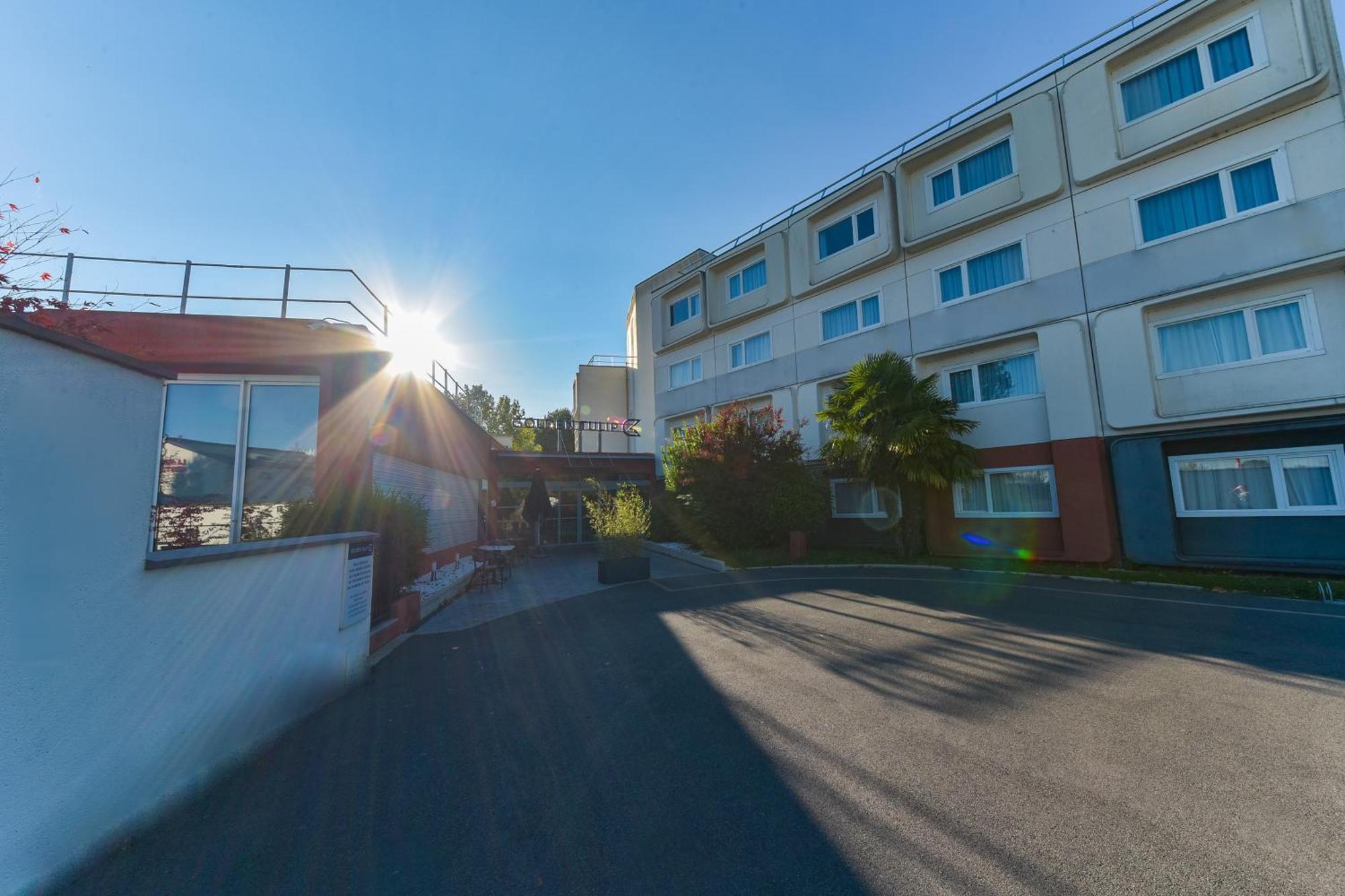 Golden Tulip Roissy Saint Witz Hotel Екстериор снимка